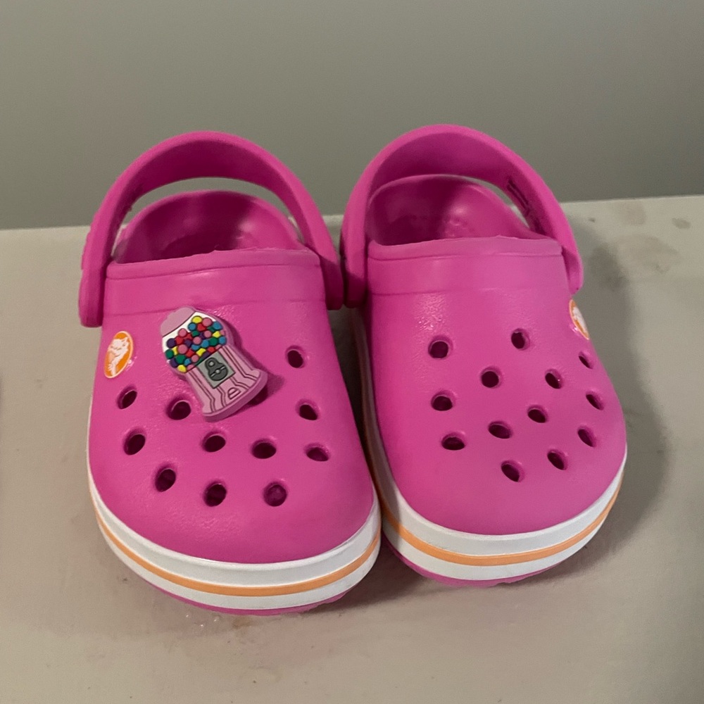 Toddler crocs